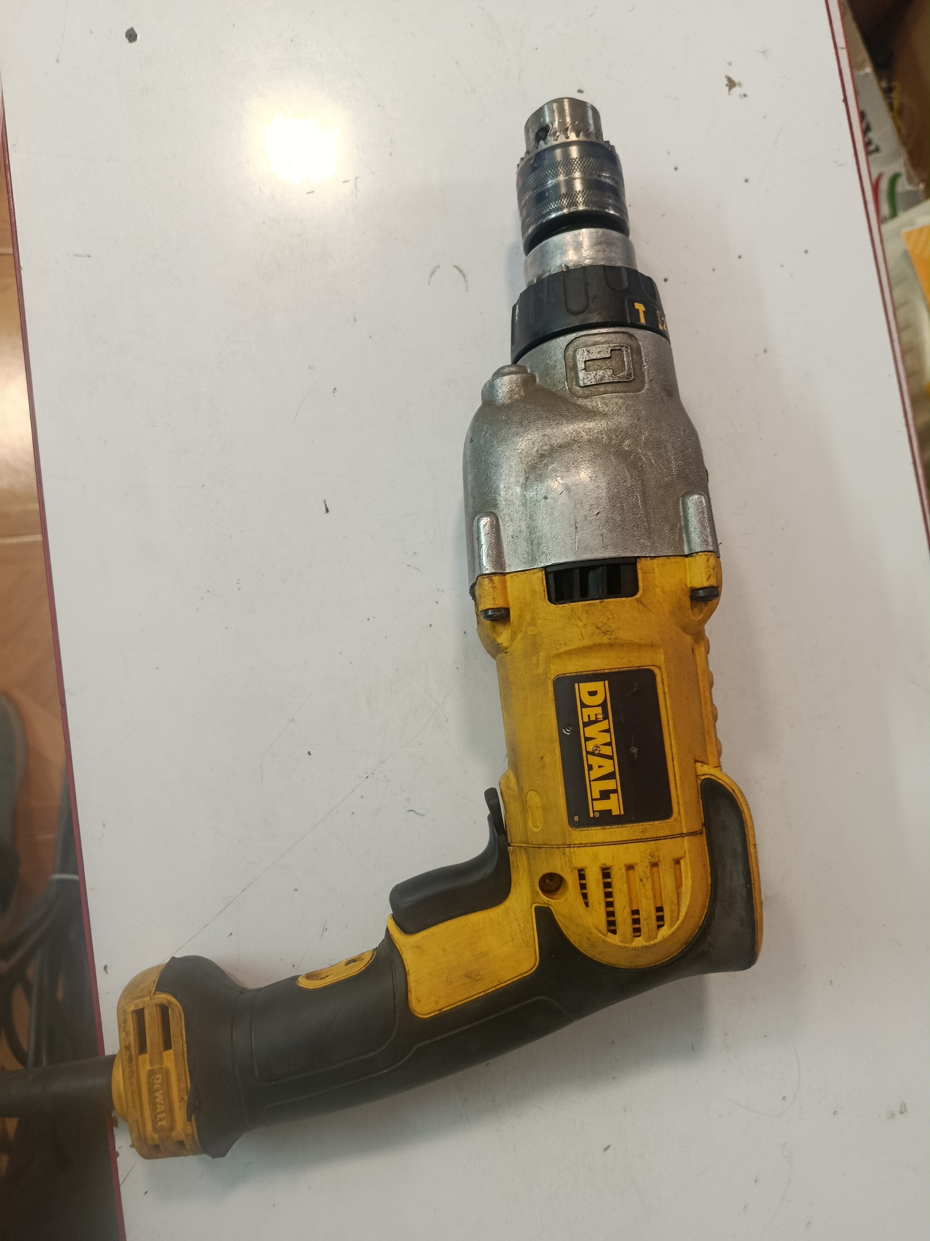 دریل گیربکسی ۱۳۰۰ وات دیوالت D21570 اورجینال