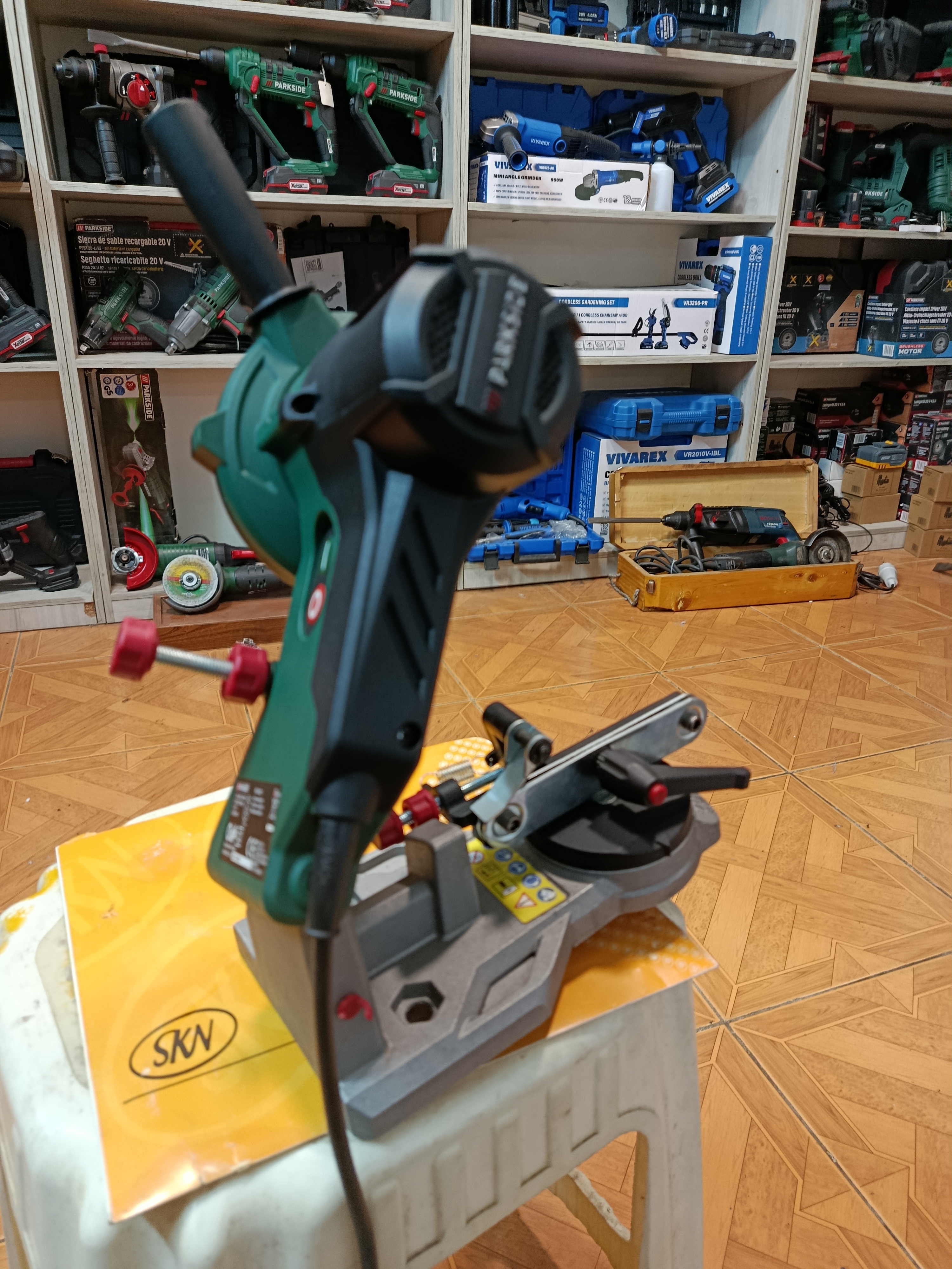 زنجیر تیزکن دیواری حرفه ای پارکساید مدل psg 85 b2